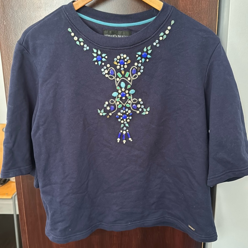 HEMANT AND NANDITA Crystal Short Sleeve Sweatshirt in Dark Blue